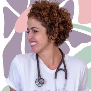 Dra. Ana Carolina Lins Urquiza