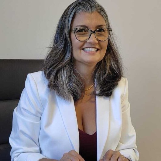 Dra. Andreia De Azevedo Ferreira