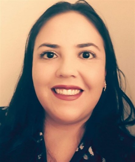 Jacqueline R. C. De Moura