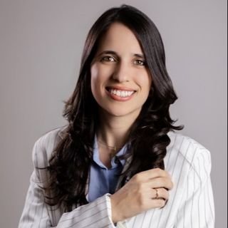 Dra. Marcela Reuter Carréra Torres