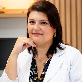 Dra. Natália Person