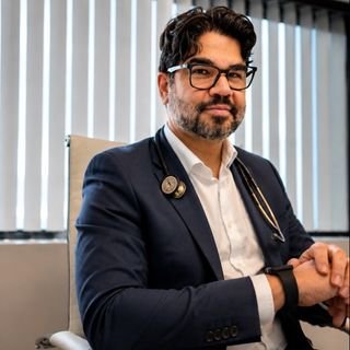 Dr. Leandro Serafim