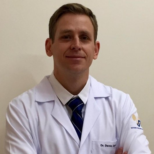 Dr. Denis Esteves