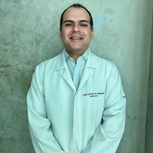 Dr. José Lucas Queiroz