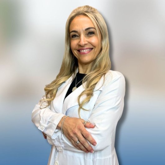 Dra. Adriana Tunes de Oliveira