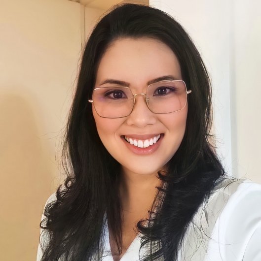 Dra. Nathalia Ferraz