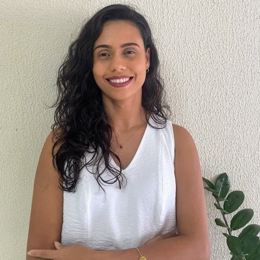 Dra. Fernanda Fraissat Santana