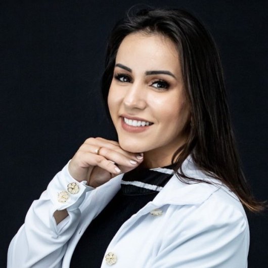 Dra. Adrieli Deltrejo