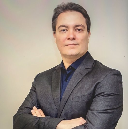 Dr. Eric Pimentel de Castro Leitao