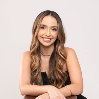 Dra. Lorena Cordeiro