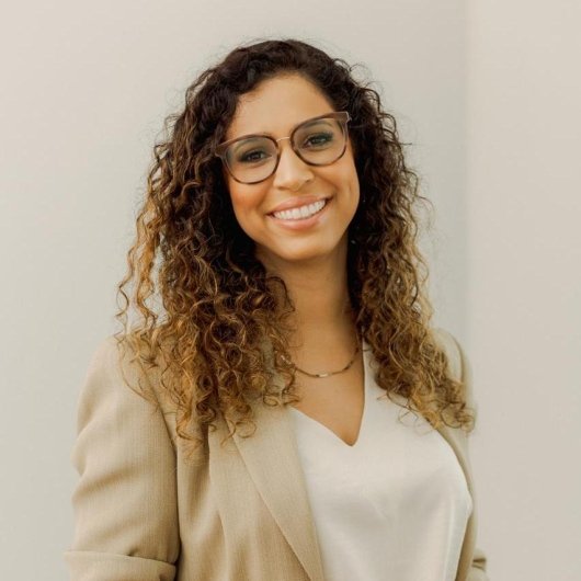 Dra. Dra. Gabriela Guimarães Gonçalves Domingues