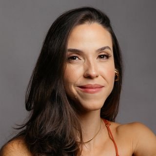 Dra. Giovana Ferraz Cavalcanti