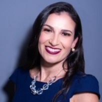 Dra. Michele Pochettini Martins Menezes