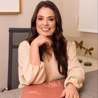Dr. Thayane Carneiro Lanna