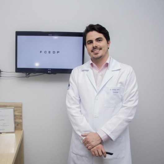 Dr. Phillipe de Lamare Leonel Soares Ferreira