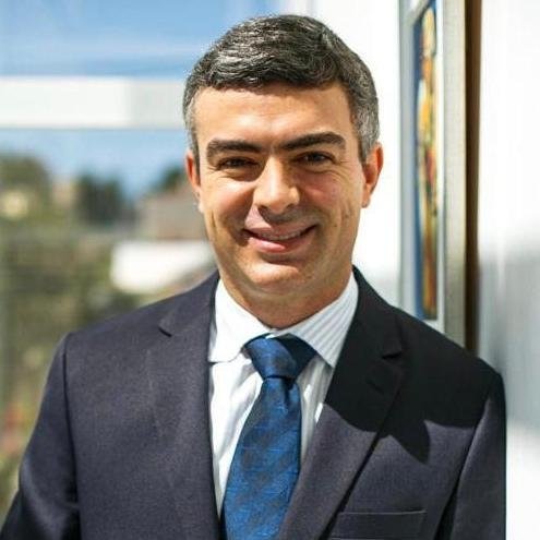 Dr. Vinicius Bruce Souza