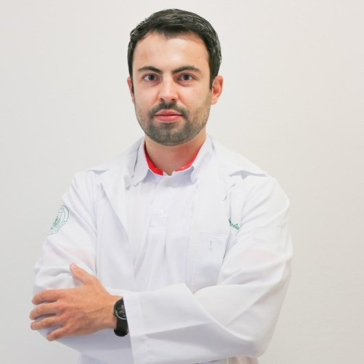 Dr. Marcelo Costa