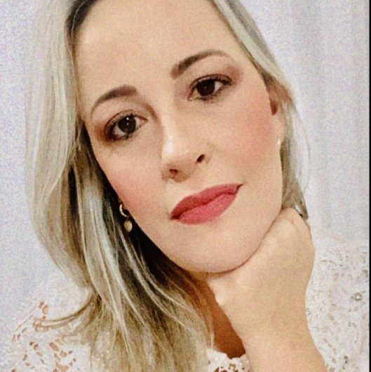 Dra. Karina Borges Alves Cheloni