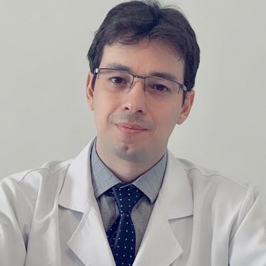 Dr. Phillip Nicolau Guimarães De Almeida