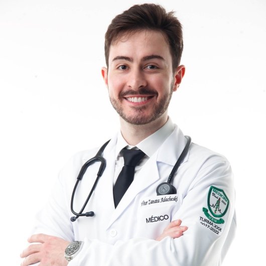 Dr. Vitor Zanata Adacheski
