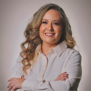 Cristiane Naves Borba