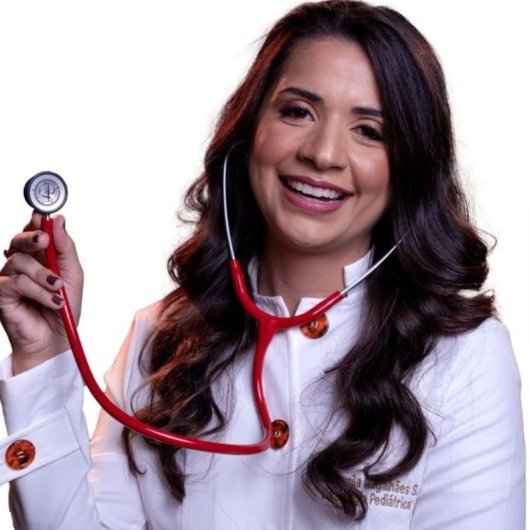 Dra. Camila Magalhães Silva