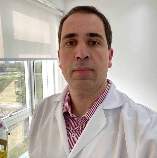 Dr. Karlos Gudde de Holanda Moura