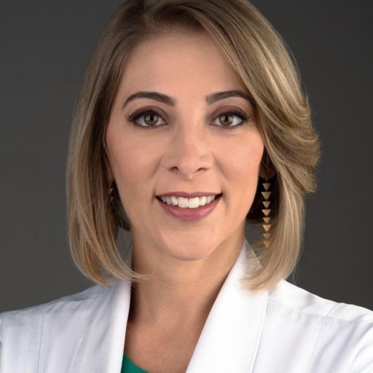 Dra. Fernanda Lopes
