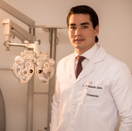 Dr. Eduardo Akira Yanaguihara